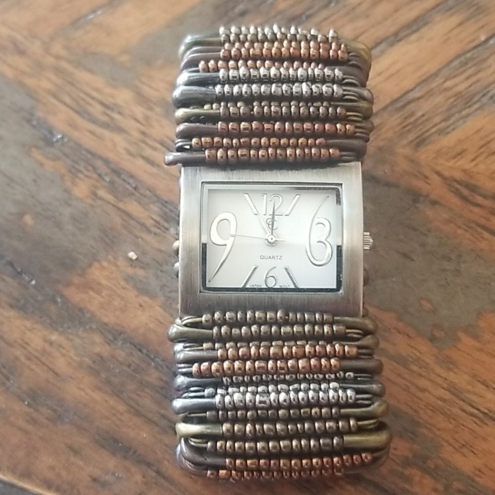 Watch - Picture 1 of 5